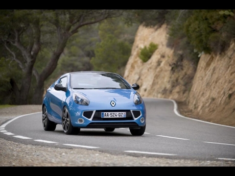 Renault Wind 2011- когда ветром сносит крышу