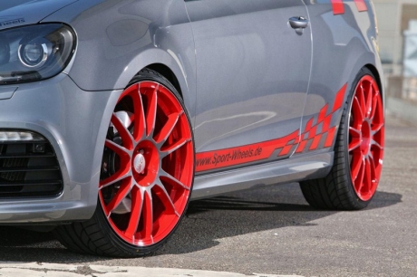 Volkswagen Golf VI R 330 HP от Sport-Wheels