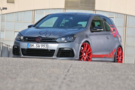 Volkswagen Golf VI R 330 HP от Sport-Wheels