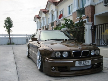 BMW 5 E34 Yakuza Oat