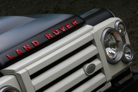 Тюнинг Land Rover Defender от Aznom