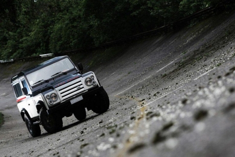 Тюнинг Land Rover Defender от Aznom