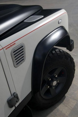 Тюнинг Land Rover Defender от Aznom