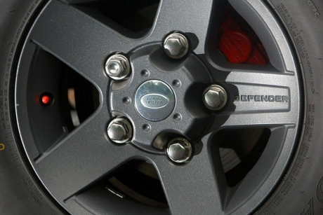 Тюнинг Land Rover Defender от Aznom