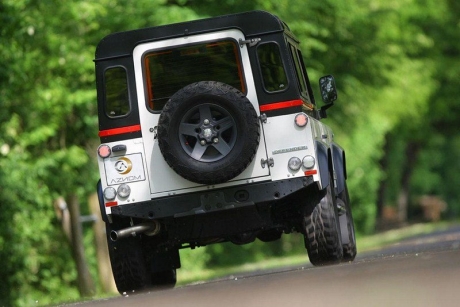 Тюнинг Land Rover Defender от Aznom