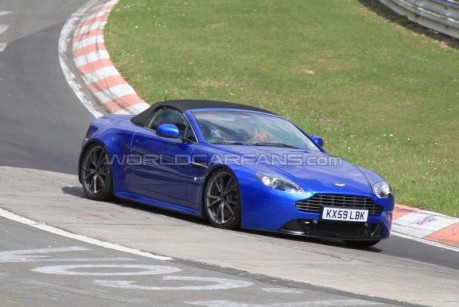Aston Martin Vantage Roadster 2011