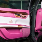 бронированный мерседес с-класса с розовым салоном