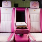 бронированный мерседес с-класса с розовым салоном