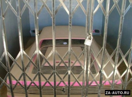 "Ненужные" суперкары (фото)