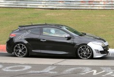 Шпионские фото: Renault Megane RS 2011