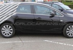 Авто фото шпионы : Opel Astra Sports Tourer 2011