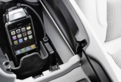iPhone для авто будет встроен в BMW