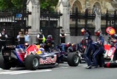 Пит-Стоп Red Bull у Парламента UK