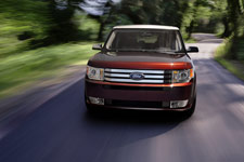 Ford Flex: уже не минивэн, но ещё не внедорожник