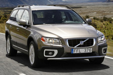 Volvo XC70: безопасность прежде всего