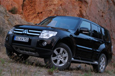 Mitsubishi Pajero: помолодевший долгожитель