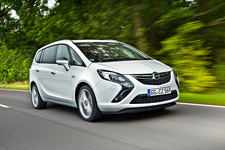 Opel посадил Zafira Tourer на диету