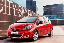 Toyota показала новый Yaris