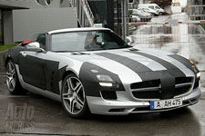 Mercedes SLS стал родстером