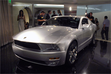 Iacocca 45th Anniversary Edition Ford Mustang: не забывайте историю!