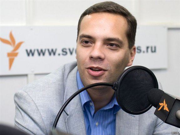 Владимир Милов: власти поощряют рост цен на бензин