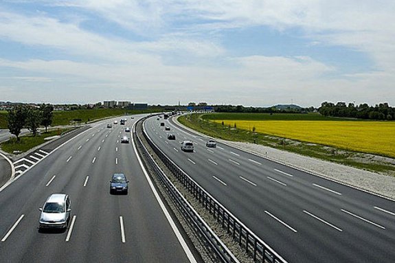 Скоростная автодорога Москва–Санкт-Петербург 