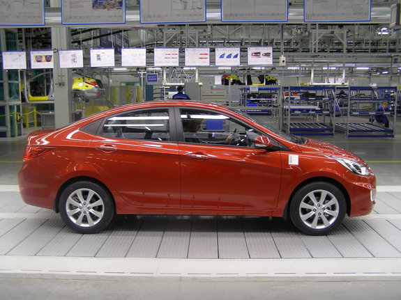 Hyundai Solaris: быстрее всех, но с меньшим багажником
