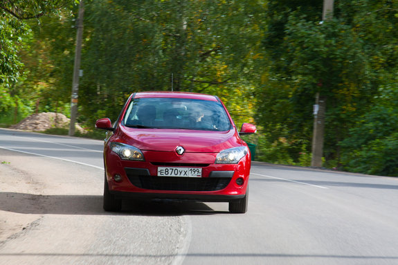 Renault Megane: телефонная составляющая