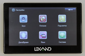 Автомобильный GPS-навигатор Lexand ST-570: граненый девайс