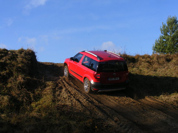 Skoda Yeti: Йети глаза напротив