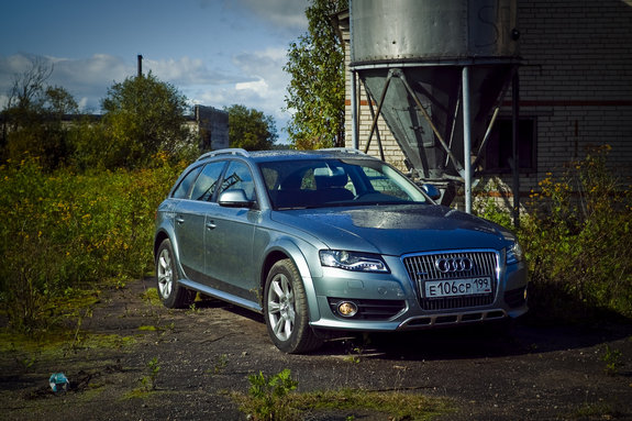 Audi A4 Allroad vs Subaru Outback: сталкеры