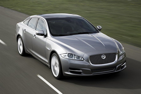 Jaguar XJ: прыжок «Ягуара»