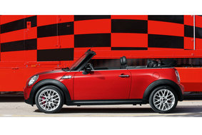 MINI John Cooper Works Cabrio: рвет крышу