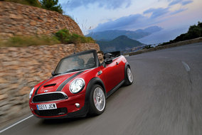 MINI John Cooper Works Cabrio: рвет крышу