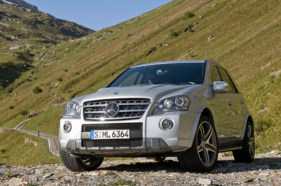 Mercedes ML 63 AMG: к десятилетию…