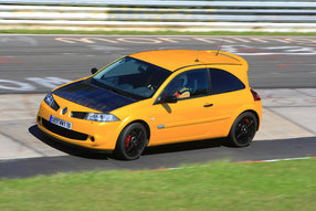 Renault Megane 230 F1 Team R26