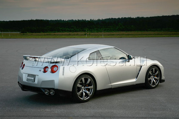 Nissan GT-R: Новые горизонты