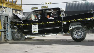 Краш-тест Chevrolet Silverado