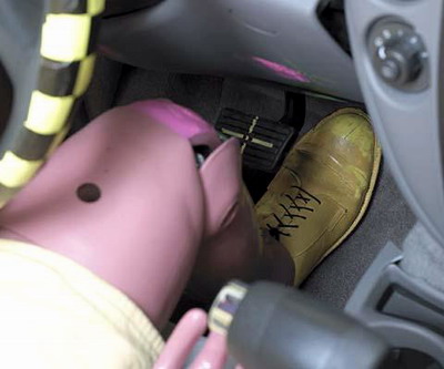 Forces on the lower right leg were high enough to indicate the possibility of injuries