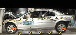 Краш-тест Dodge Stratus