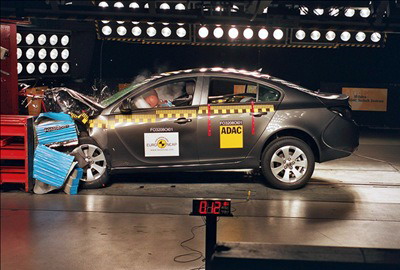 Краш-тест Opel Insignia