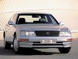 Lexus LS