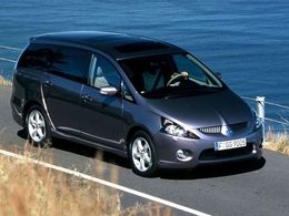 Mitsubishi Grandis Mitsubishi Grandis